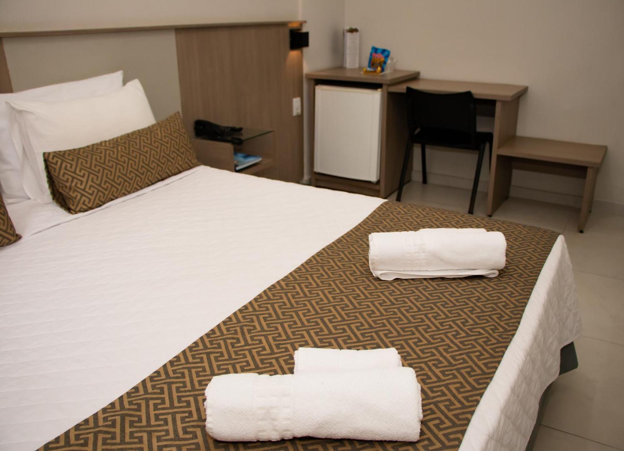 פוז דו איגואסו Iguassu Express Hotel מראה חיצוני תמונה